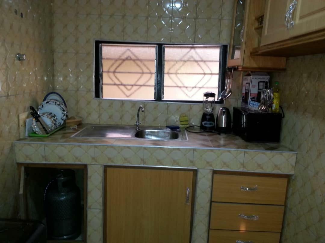 Gya-Son Royal Guest House Kumasi Exterior foto